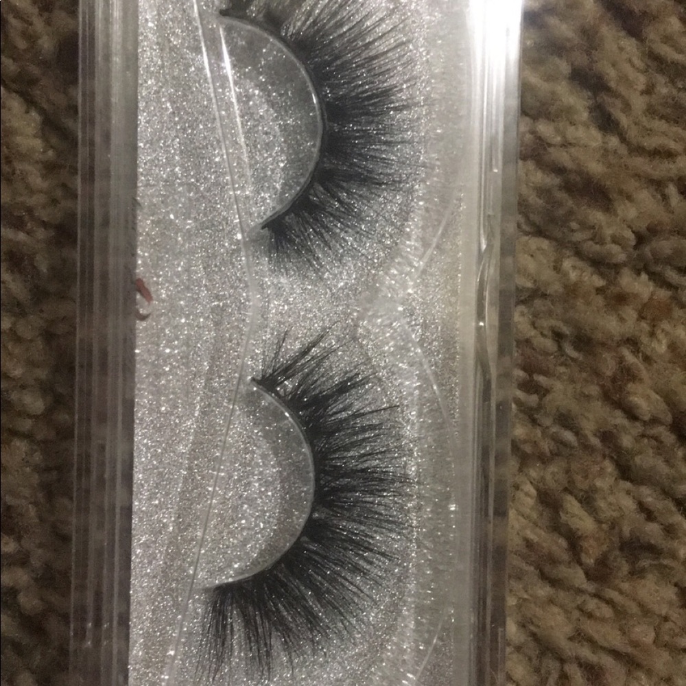 Mink lashes - Picture 4 of 8